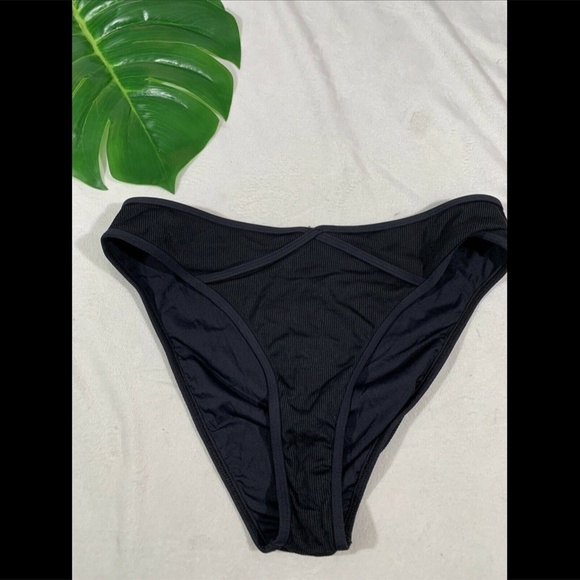 NWT $92 L Space‎ Fanning Bitsy Cut Bikini Bottoms in Black [SZ Large ] - Picture 5 of 12